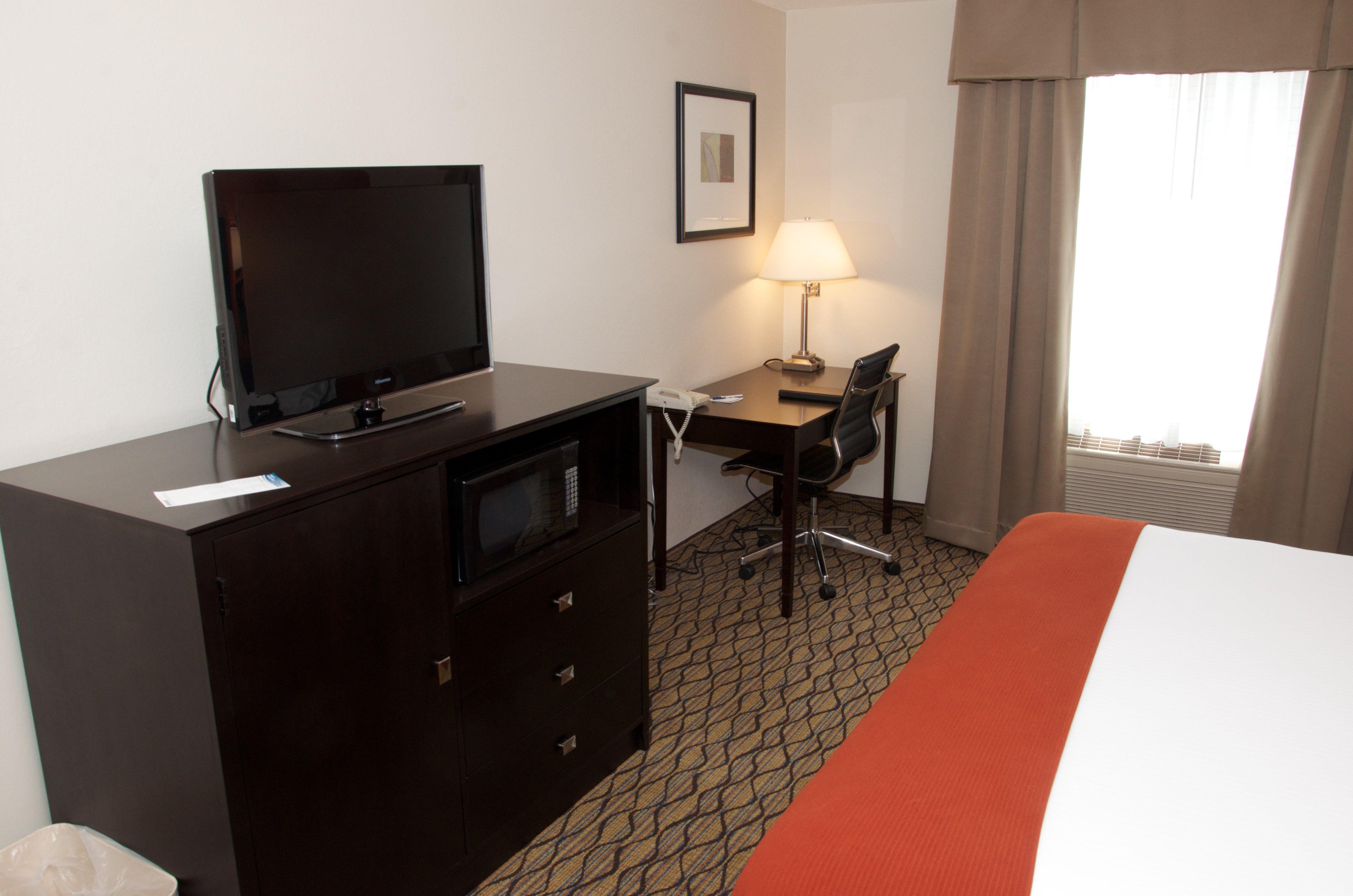 Holiday Inn Express Hotel & Suites Cadillac By Ihg Eksteriør billede