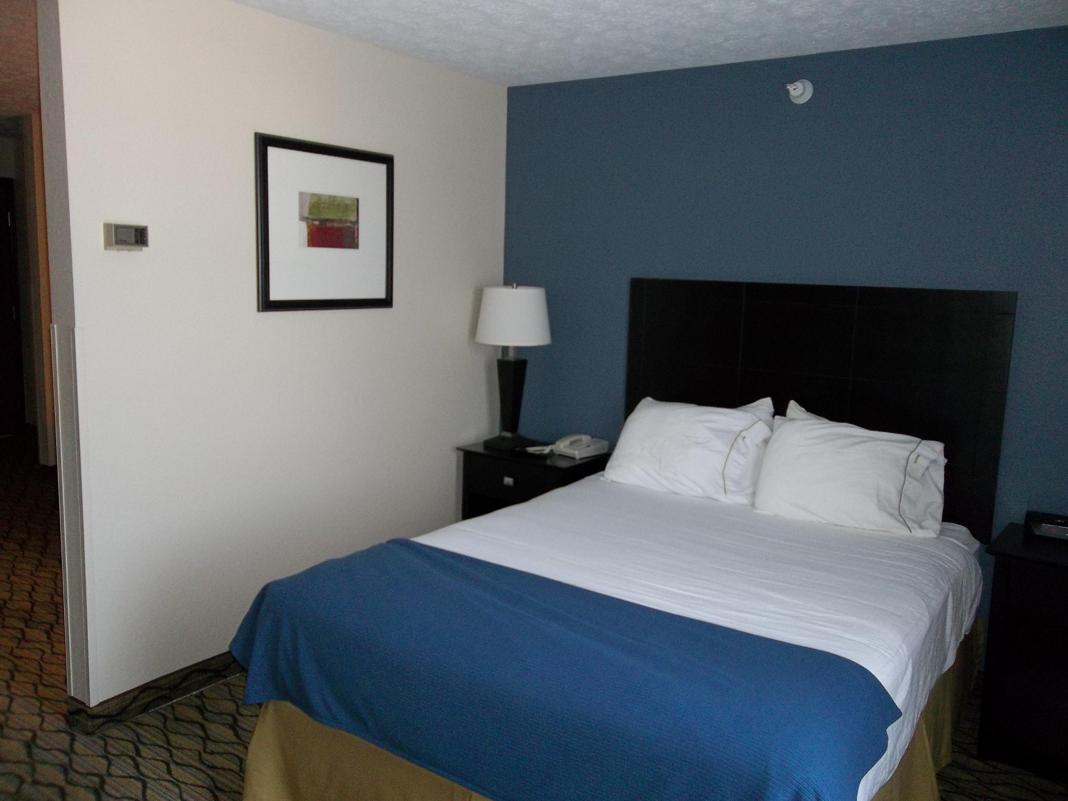 Holiday Inn Express Hotel & Suites Cadillac By Ihg Eksteriør billede