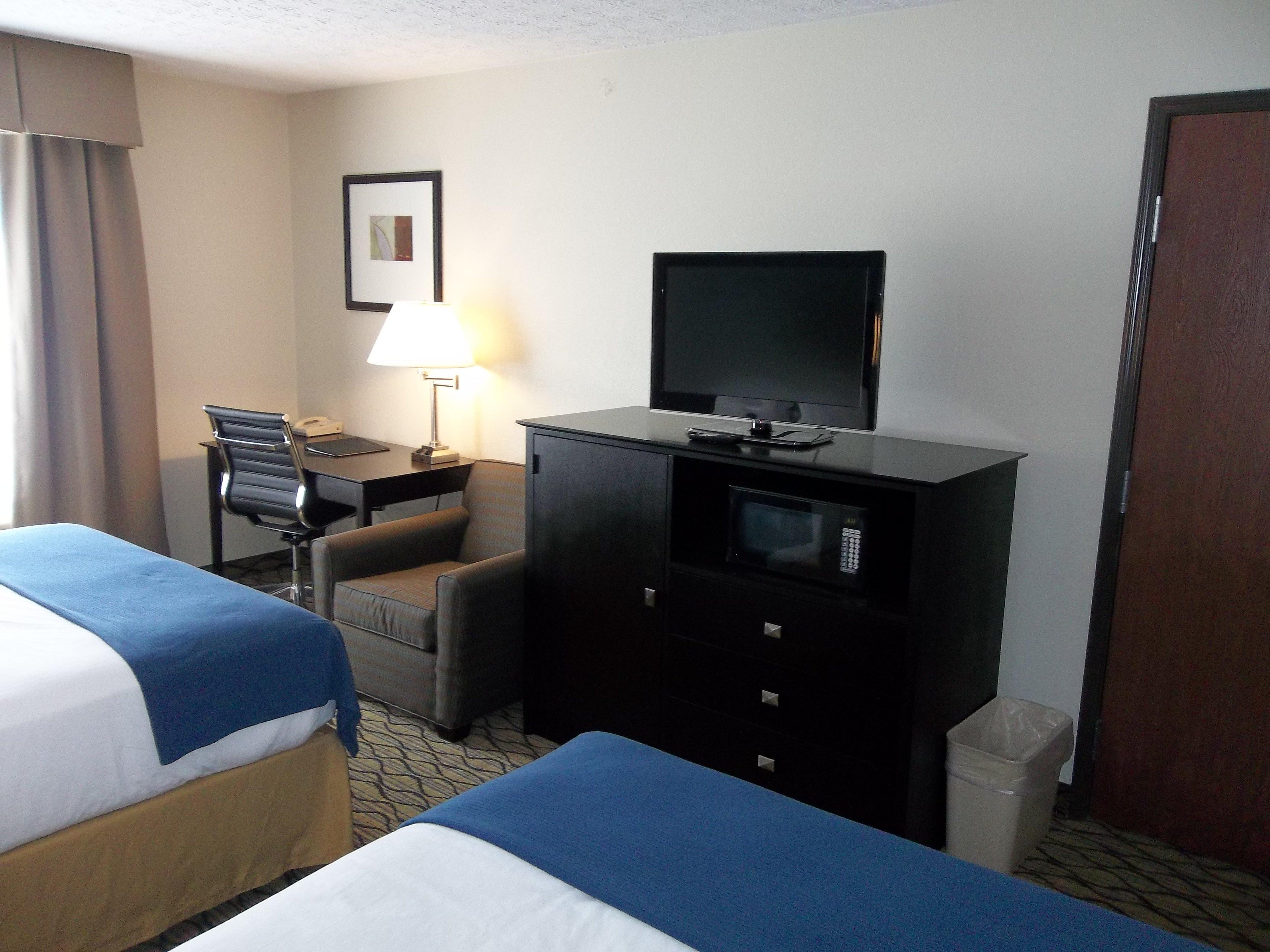 Holiday Inn Express Hotel & Suites Cadillac By Ihg Eksteriør billede